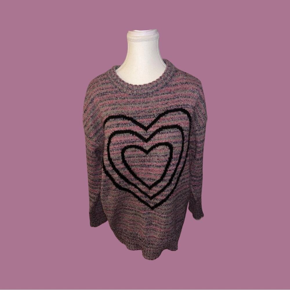 Heart Patterned Sweater - Picture 2 of 2